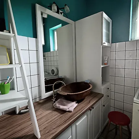 Holiday home Bohemfeszek Vendeghaz